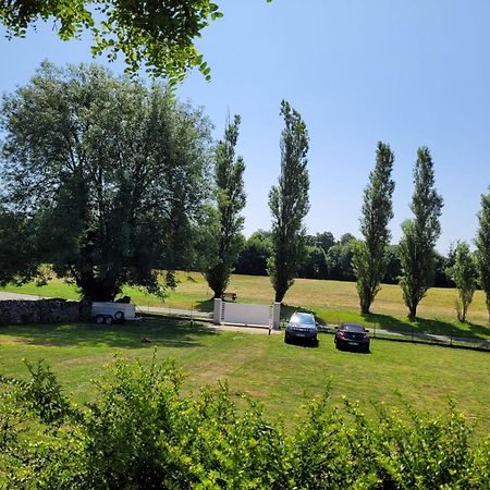 L'Aurigast Bed and Breakfast Auriac-Lagast Buitenkant foto